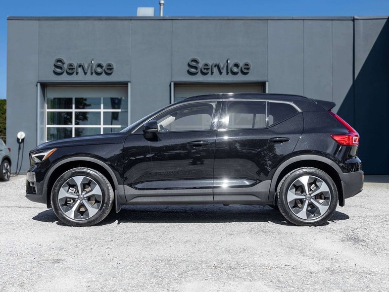 2025 Volvo XC40