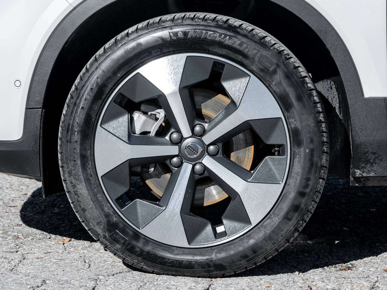 2026 Volvo XC40