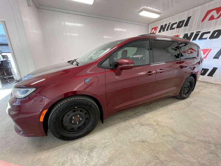 2021 Chrysler PACIFICA HYBRID