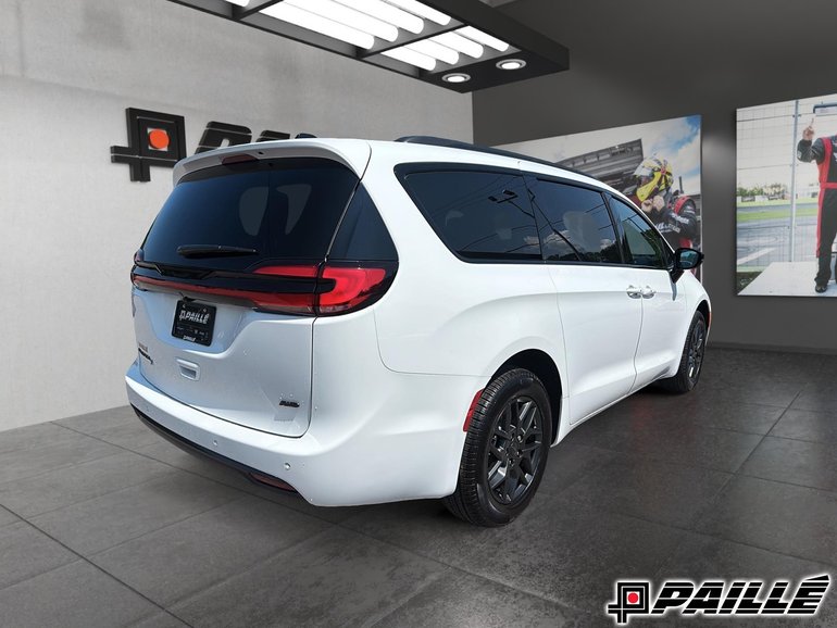 2027 Chrysler Pacifica