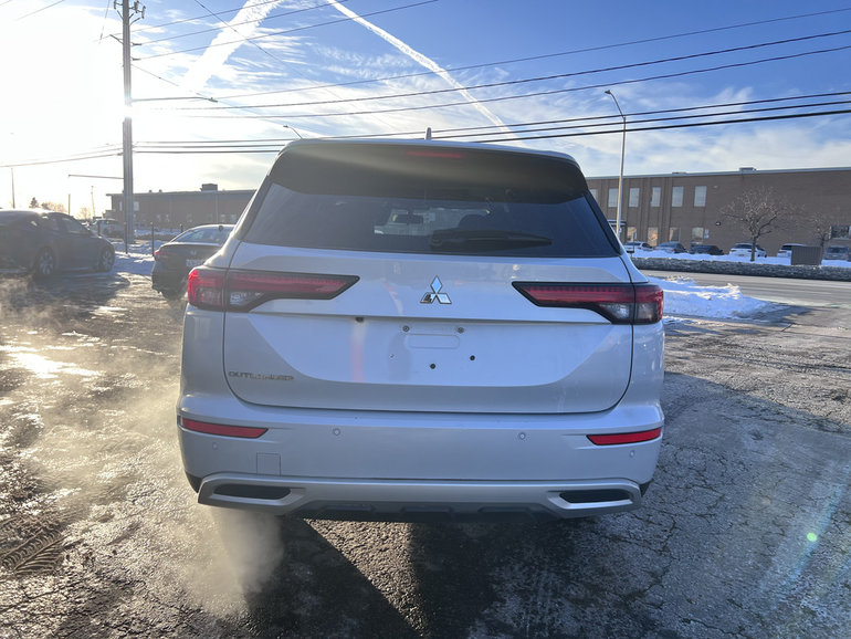 2024 Mitsubishi Outlander