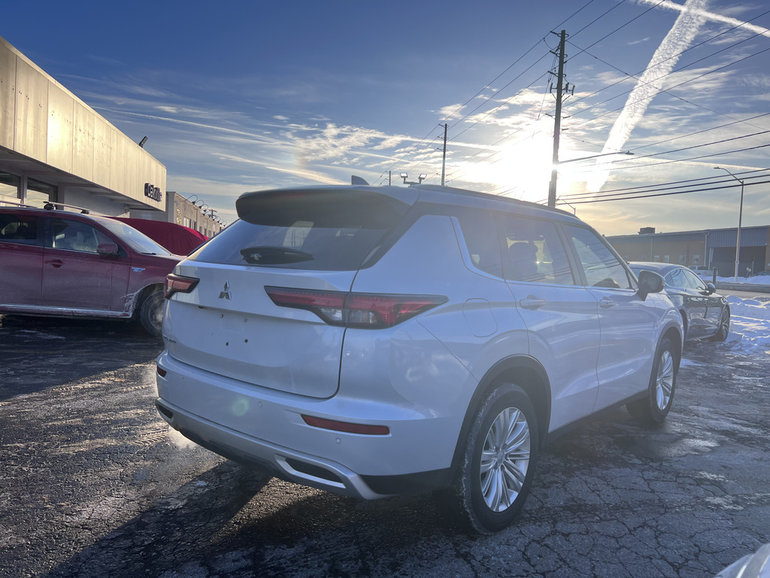 2024 Mitsubishi Outlander
