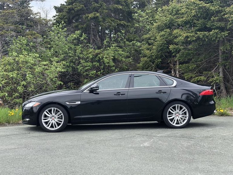 Pre-Owned 2017 Jaguar XF 35t 3.0L AWD Prestige - $55498.95 | Jaguar