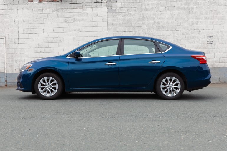 2019 Nissan Sentra 1.8 SV CVT (2)