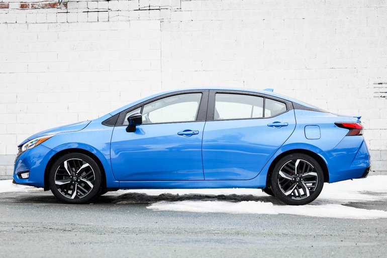 2023 Nissan Versa SR