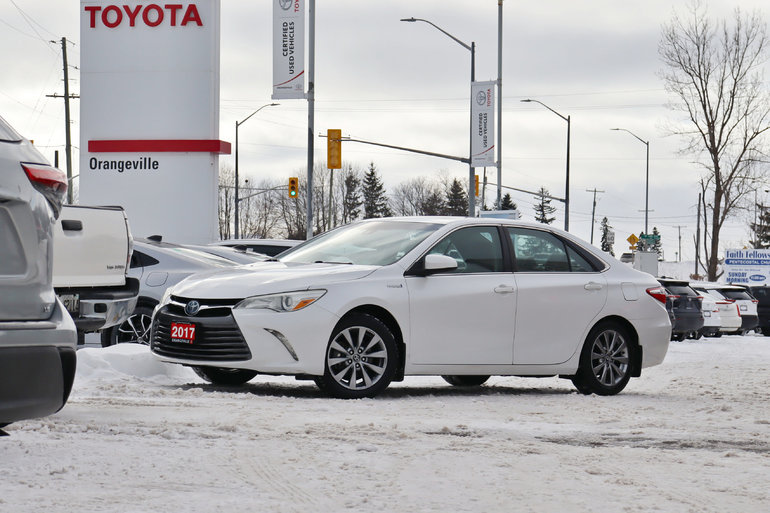 2017 Toyota Camry Hybrid
