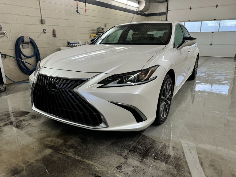 2024 Lexus ES