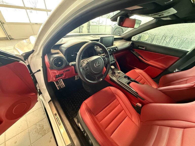 2023 Lexus IS