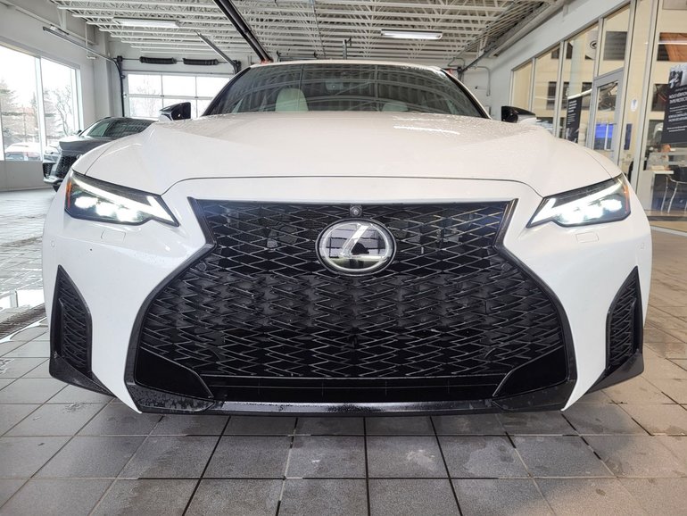 2024 Lexus IS