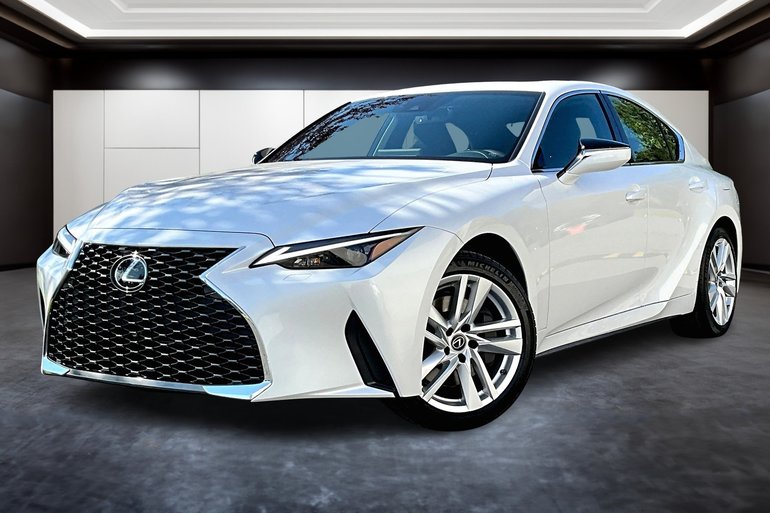 2025 Lexus IS