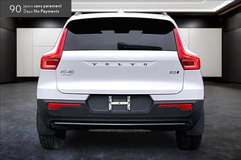 2024 Volvo XC40