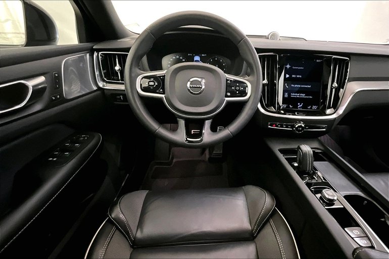 2022 Volvo S60