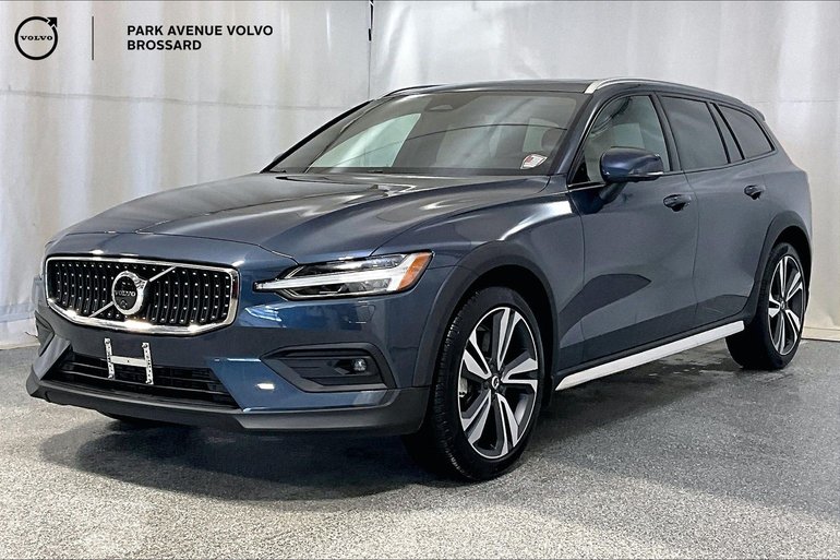 2025 Volvo V60 Cross Country