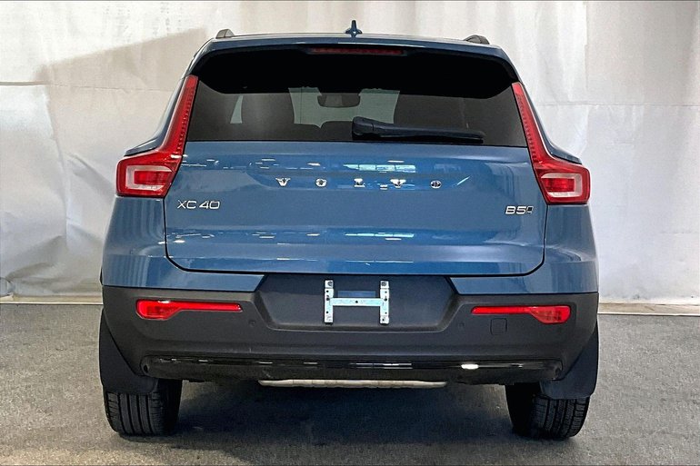 2024 Volvo XC40