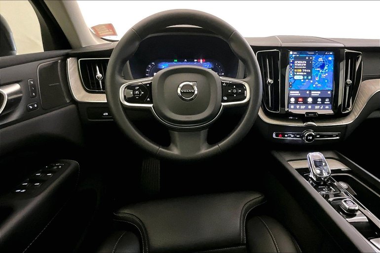 2025 Volvo XC60 Plug-In Hybrid