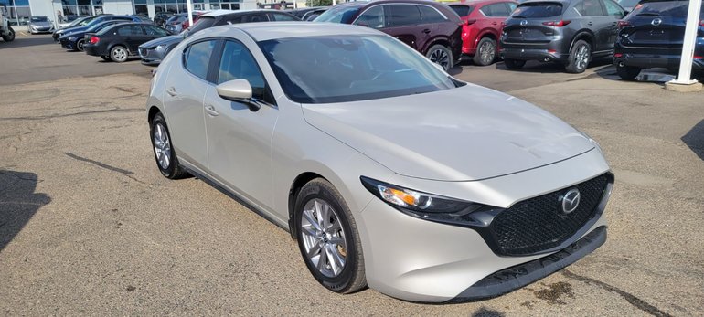 2022  Mazda3 Sport GS