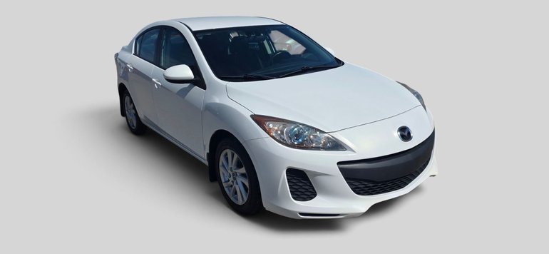 2013  Mazda3 GS-SKY