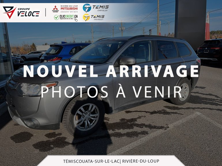 2015 Mitsubishi Outlander SE