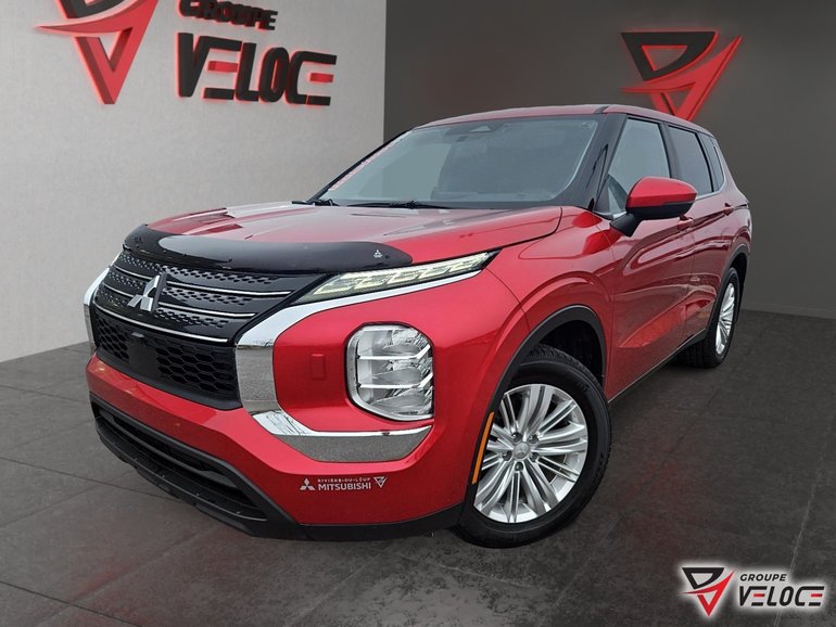 Mitsubishi Outlander ES 2022