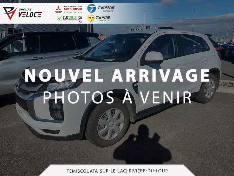 2023 Mitsubishi RVR ES