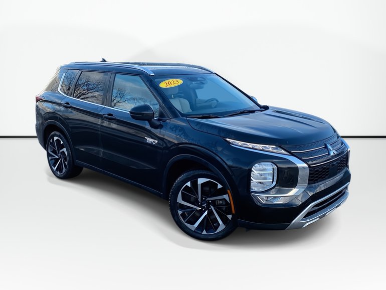 2023 Mitsubishi OUTLANDER PHEV SEL | 7-Pass | Cam | USB | Keyless | Warranty to33