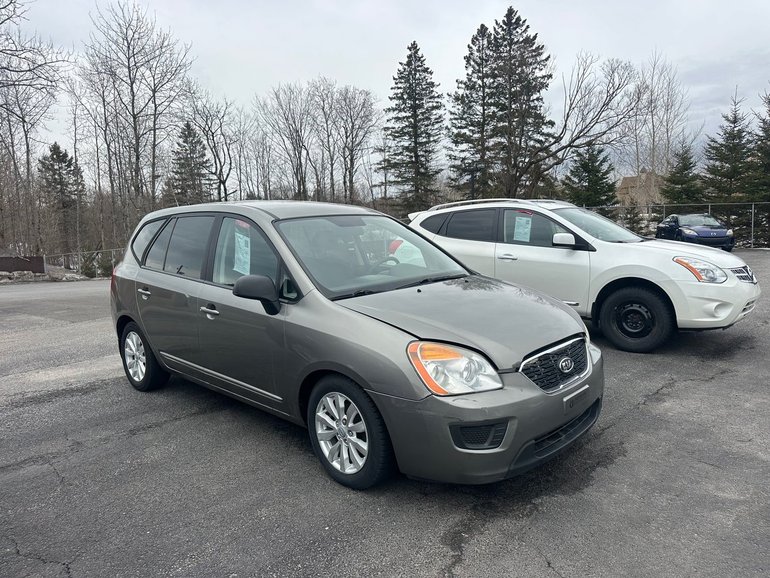 2012 Kia Rondo