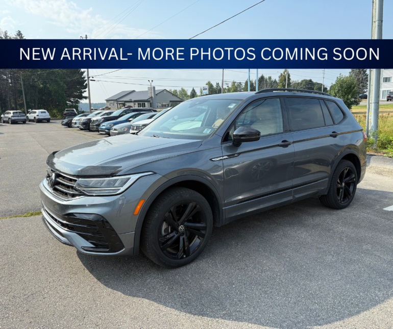 2023 Volkswagen Tiguan Comfortline R-Line Black Edition