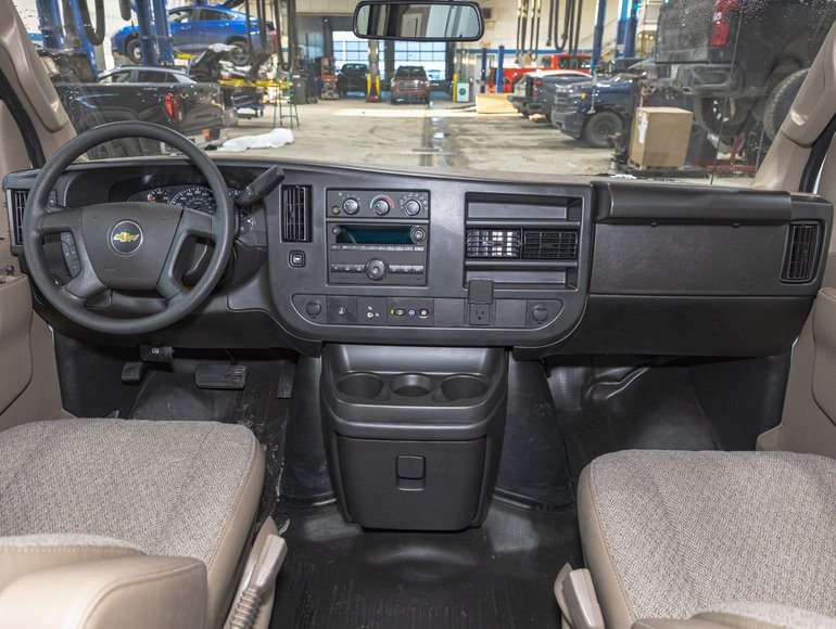 2025 Chevrolet Express Cargo 3500
