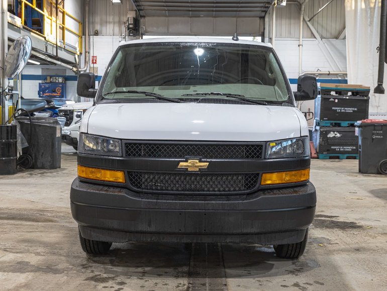 2025 Chevrolet Express Cargo 3500