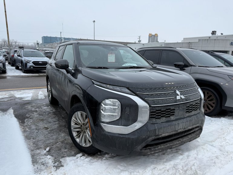 2023 Mitsubishi Outlander