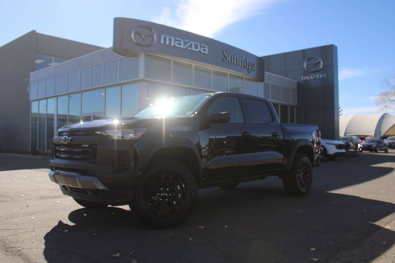2024 Chevrolet Colorado 4WD Trail Boss W / APPLE CARPLAY / ANDROID AUTO