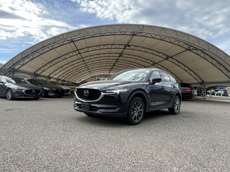 2021 Mazda CX-5 Signature AWD W/ PARKING SENSORS