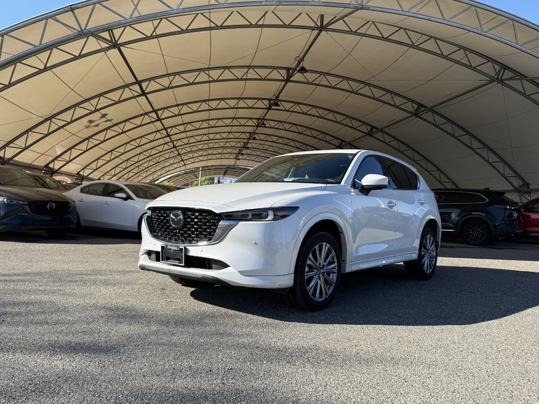 2023 Mazda CX-5 Signature AWD W/ 360 CAMERA