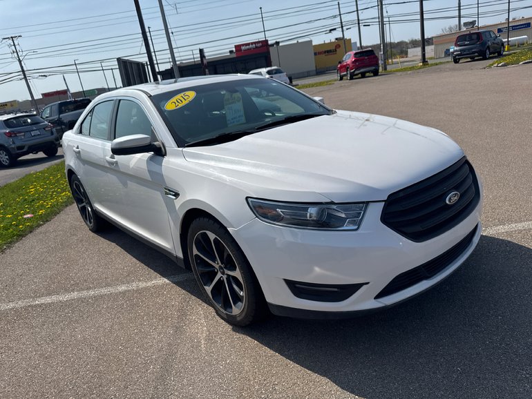 2015 Ford Taurus SEL