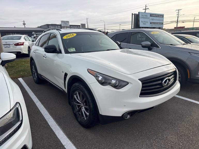 2016 Infiniti QX70