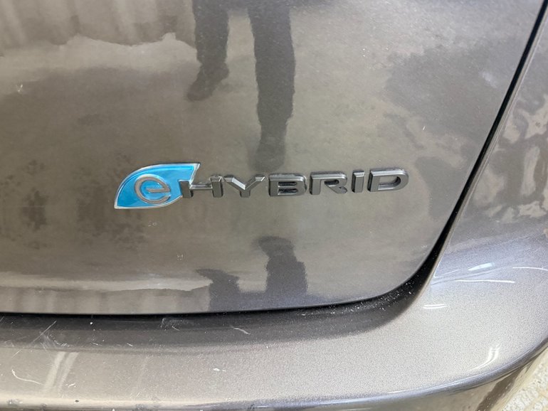 2022 Chrysler Pacifica Hybrid