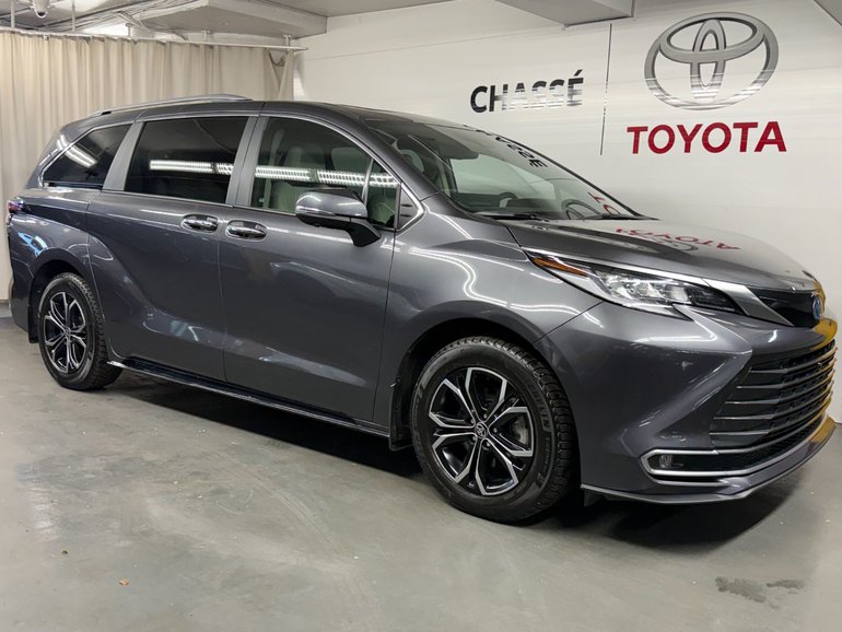 2025 Toyota Sienna Hybrid