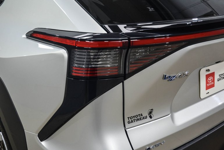 2024 Toyota bZ4X