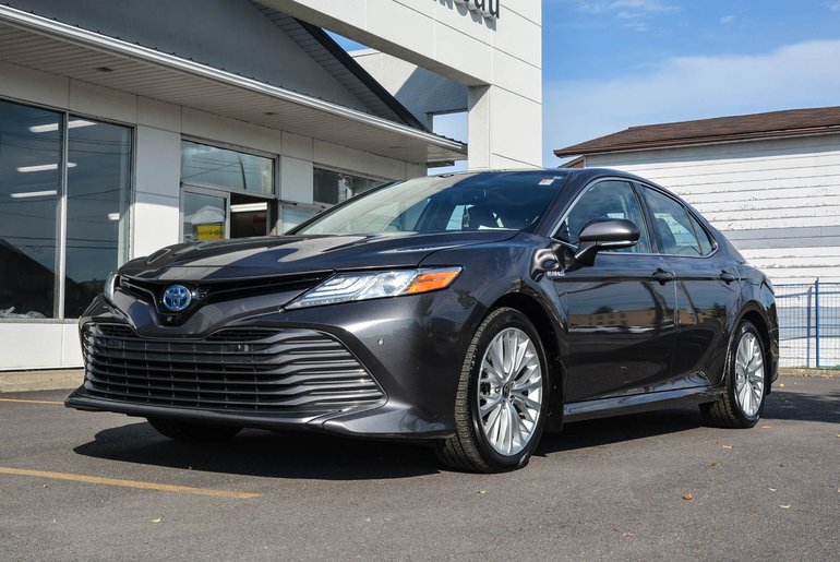 2020 Toyota Camry Hybrid