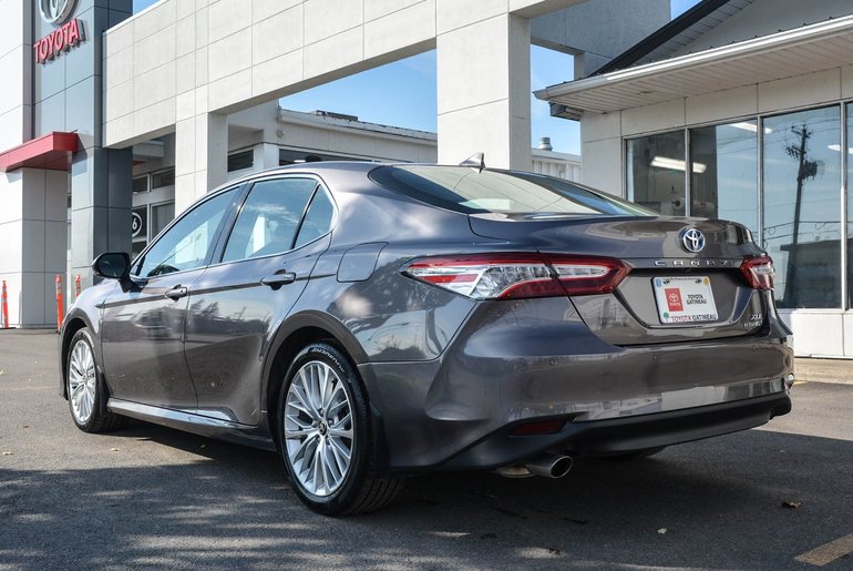 2020 Toyota Camry Hybrid