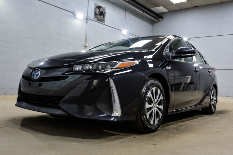 2021 Toyota PRIUS PRIME