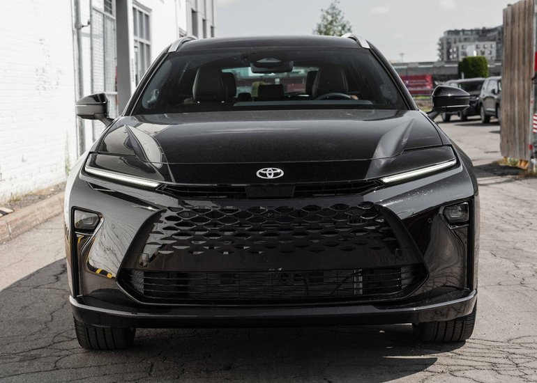 2025 Toyota Crown Signia