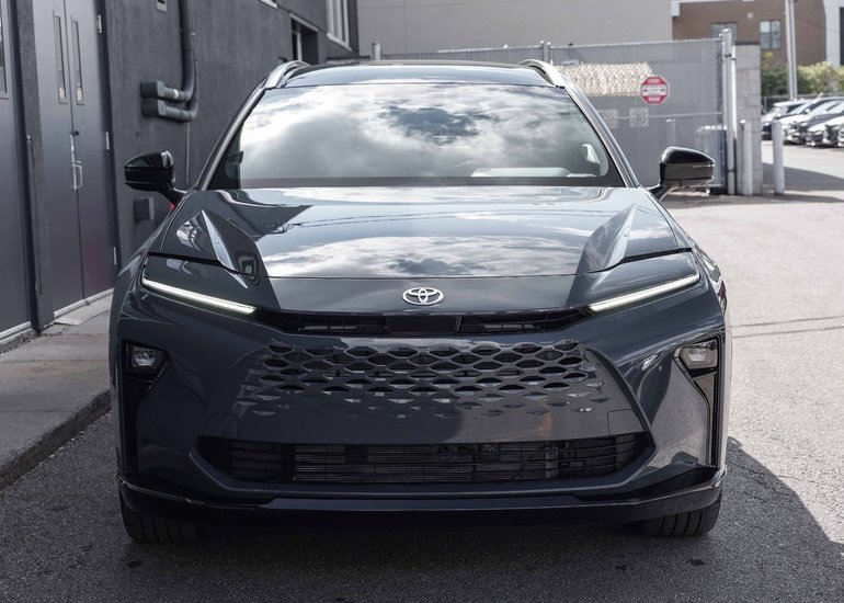 2025 Toyota Crown Signia