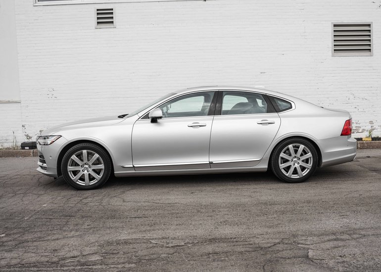 2017 Volvo S90