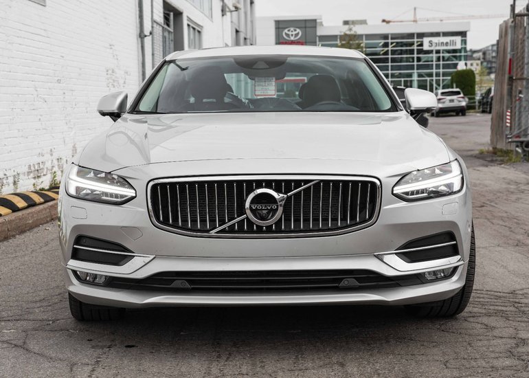 2017 Volvo S90