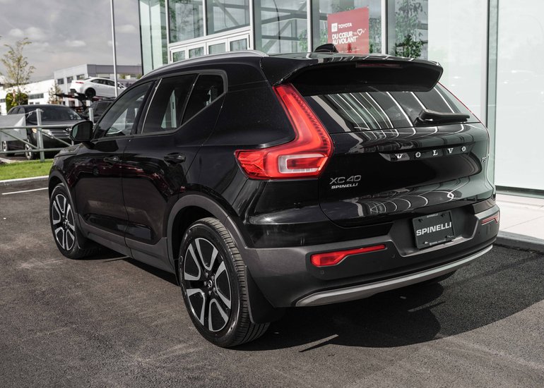 2022 Volvo XC40