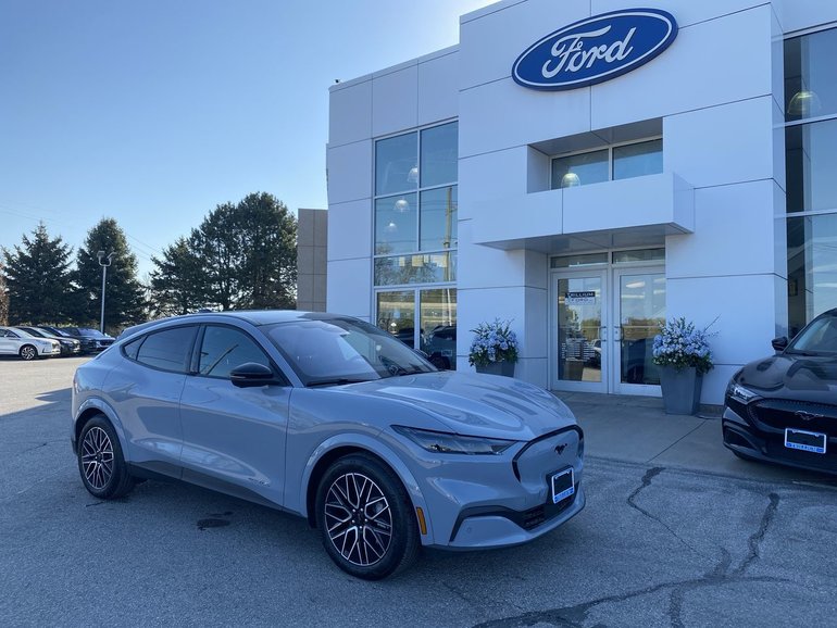 2025 Ford Mustang Mach-E