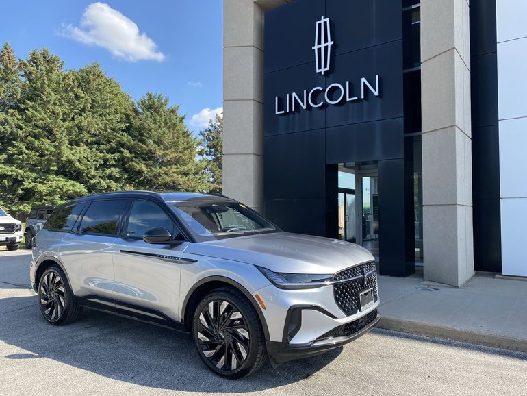 2025 Lincoln Nautilus Hybrid