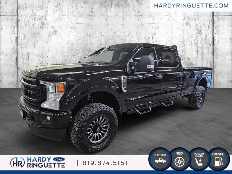 Ford Super Duty F-250 SRW XLT cabine 6 places 4RM caisse de 8 pi 2022