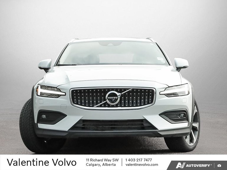 2022 Volvo V60 Cross Country